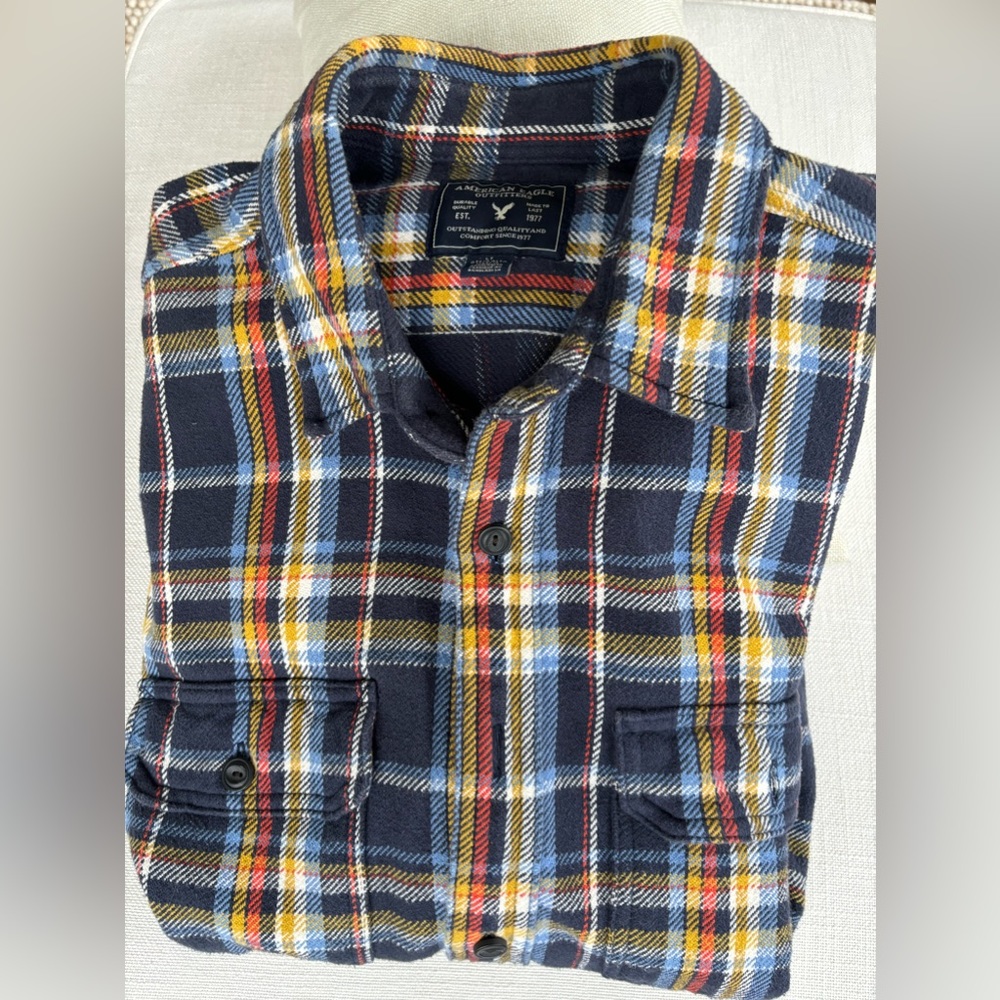 American Eagle Outfitters Heavy Flannel Men’s Shirt - Size Large Tall